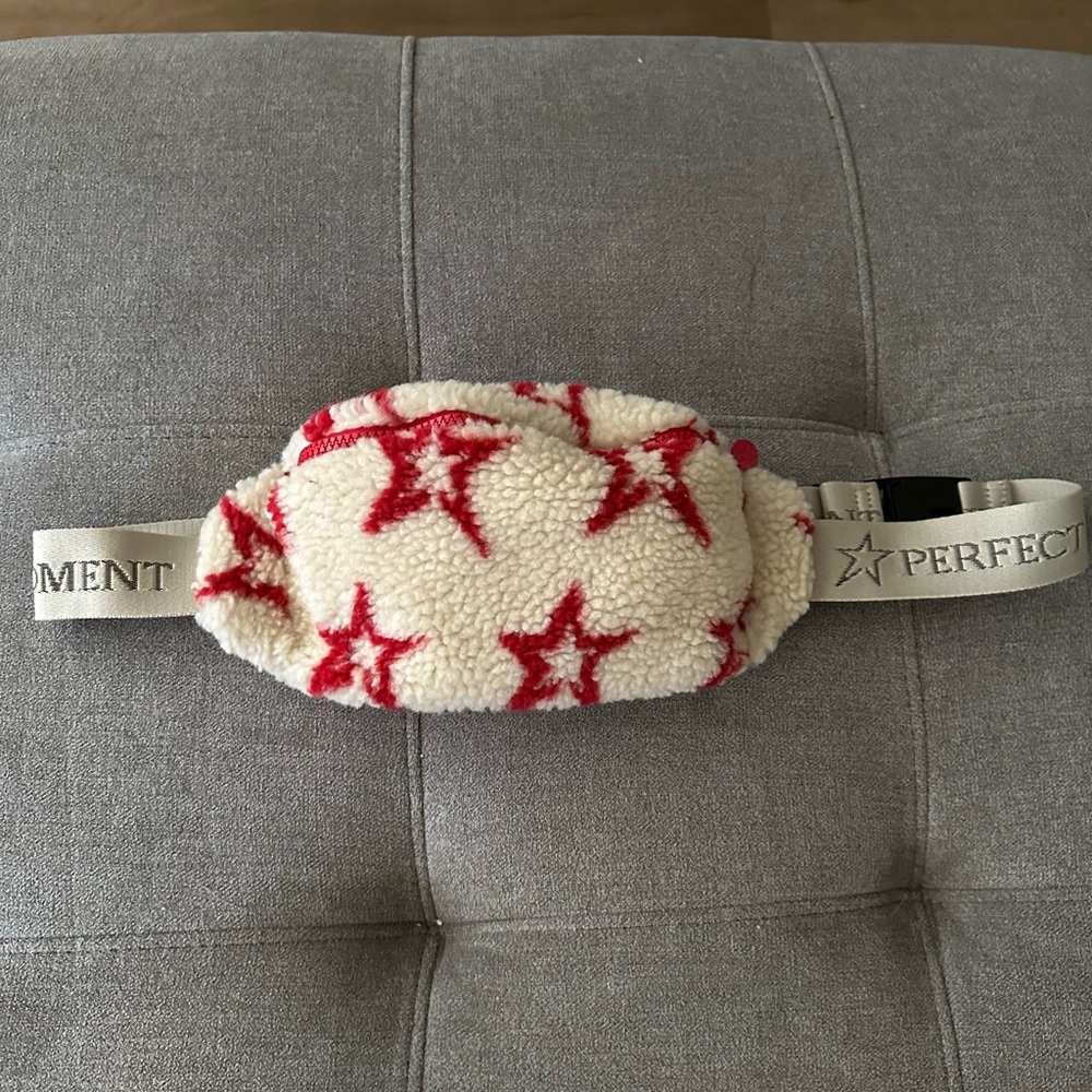 Perfect Moment Sherpa Waistbag in Natural
